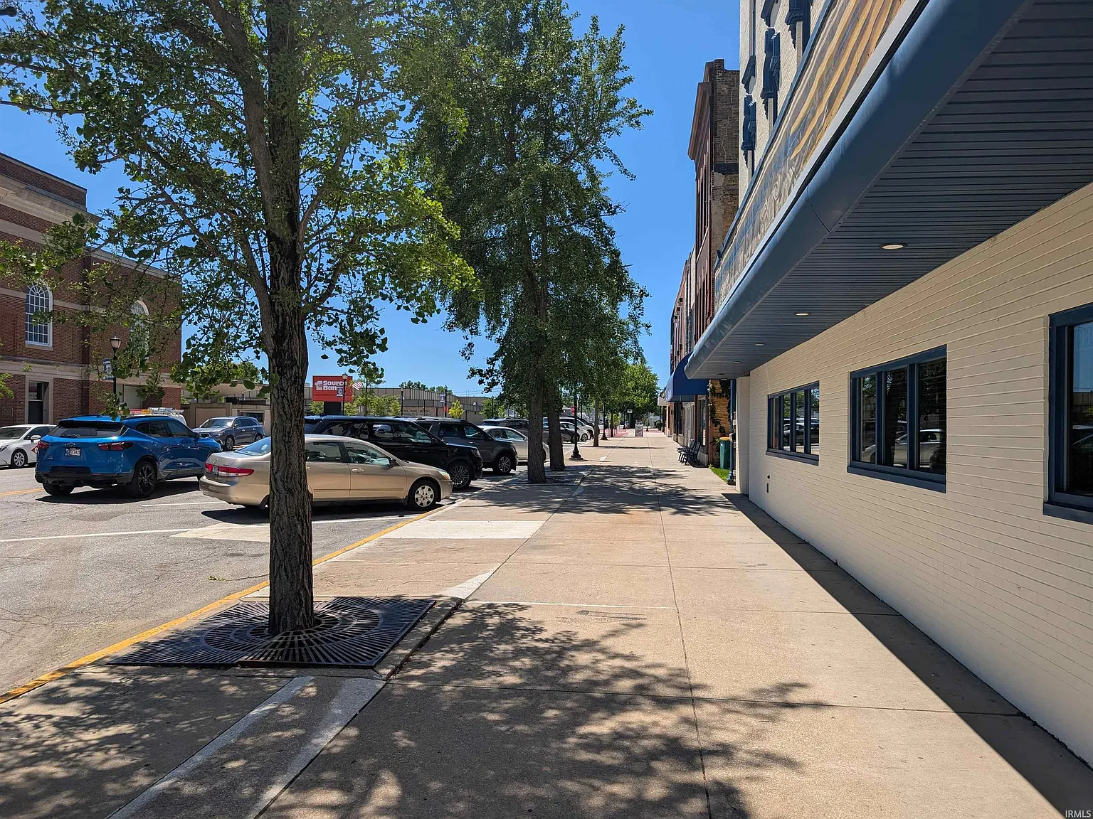 2 bed, 1.0 bath, 1584 sqft, $1,250 — Photo 3