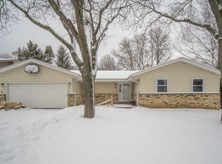 520 S 18th Ave, West Bend, WI 53095