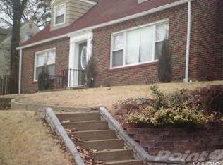 7111 Farley Ave, Saint Louis, MO 63121