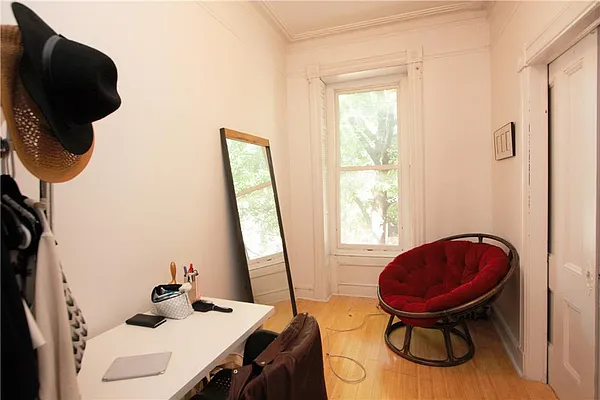 Rented by R New York | media 28