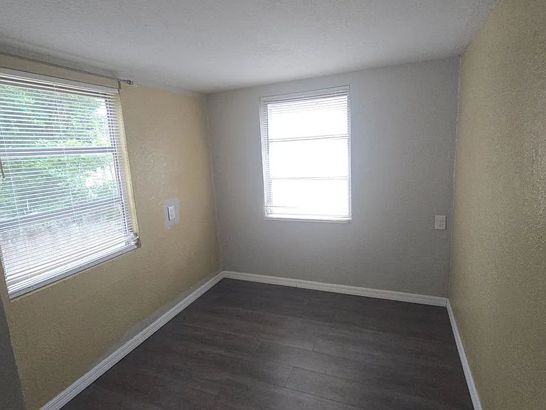2119 Park Ave — Photo 12