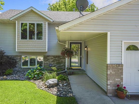 4th image of 1809 Birchwood Ct