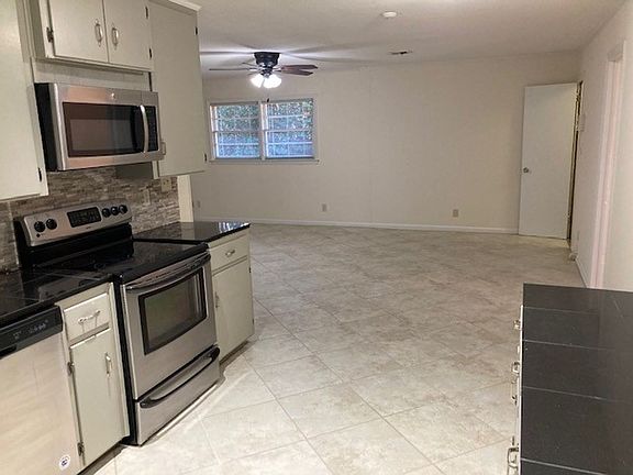5th image of 1030 Beth Manor Dr