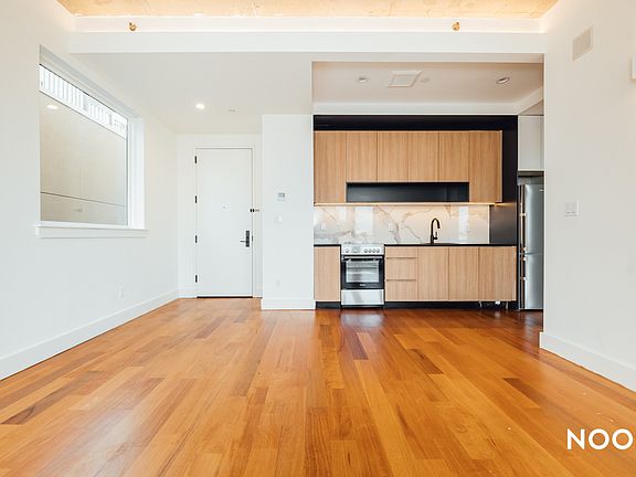 4th image of 215 Green St #4S