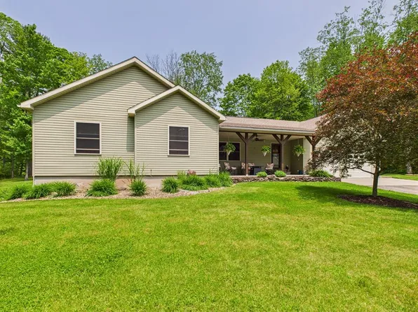 4 Sylvan Glen Rd, Wellsboro, PA 16901