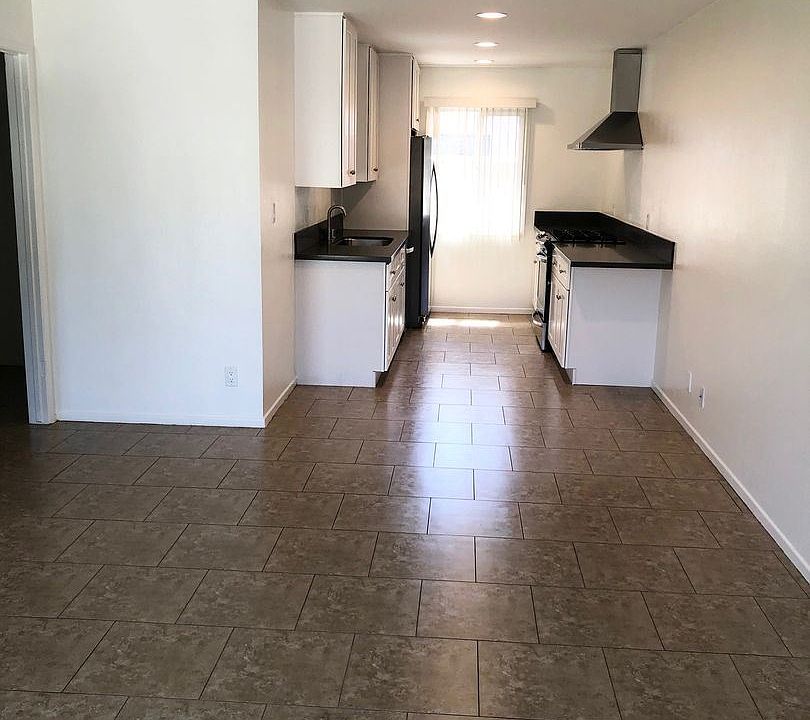 1st image of 3357 Porter Ln