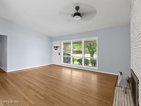 5th image of 3709 Glen Oak Dr