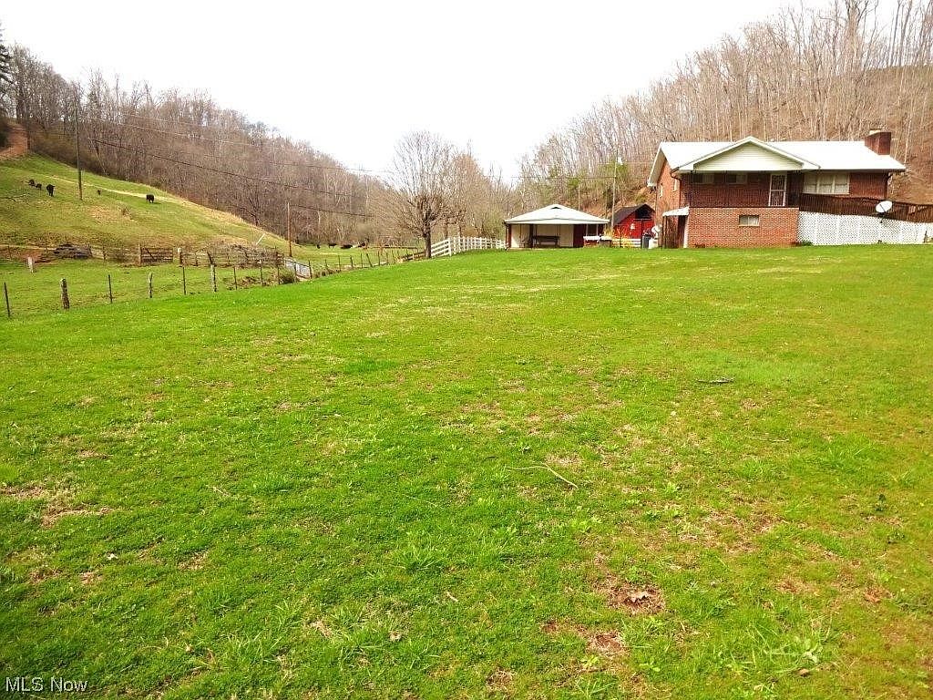 4866 Charleston Rd, Gandeeville, WV 25243 MLS 4447352 Zillow