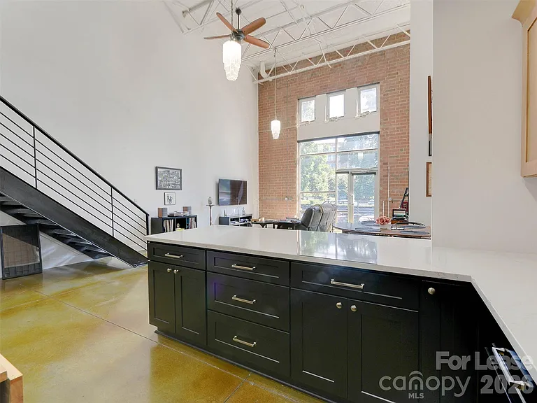 909 Westmere Ave — Photo 20