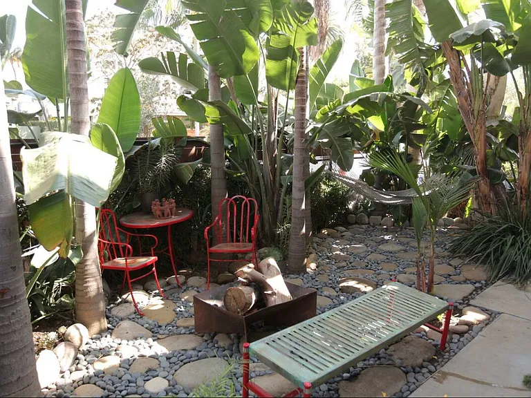 533 Vernon Ave #D — Photo 26