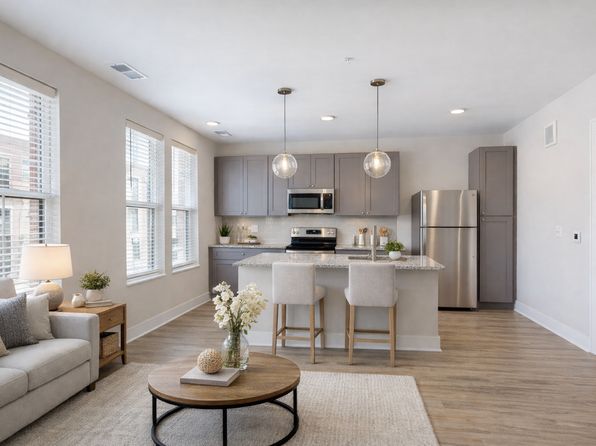 815 E Long St #310