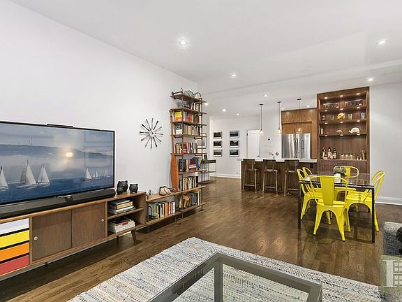 4th image of 263 W End Ave APT 4A