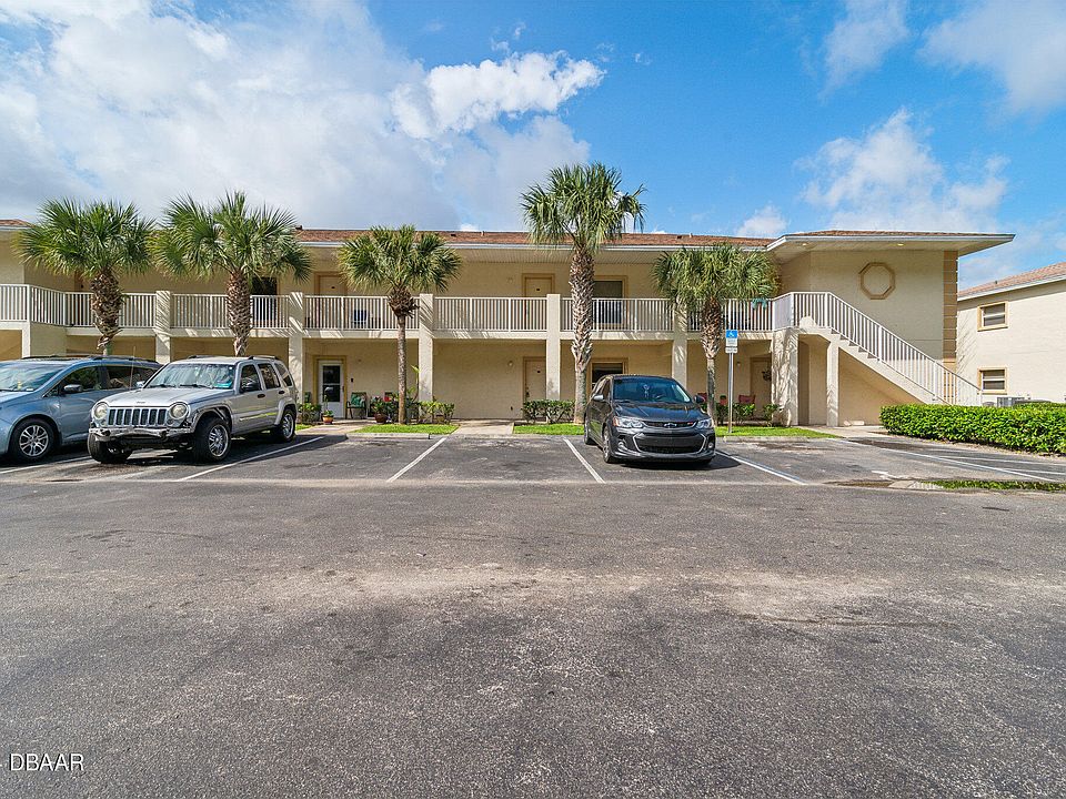 1st image of 944 15th St APT 203