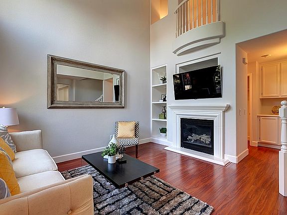 3rd image of 4225 Siena Ct