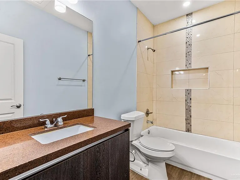 3400 Frio Ave #4 — Photo 12
