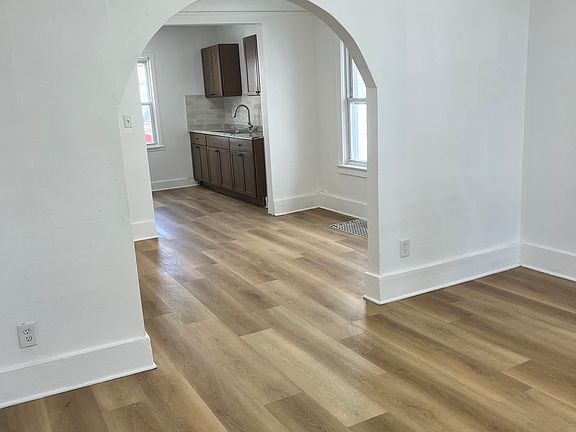 5th image of 1457 Grant Ave