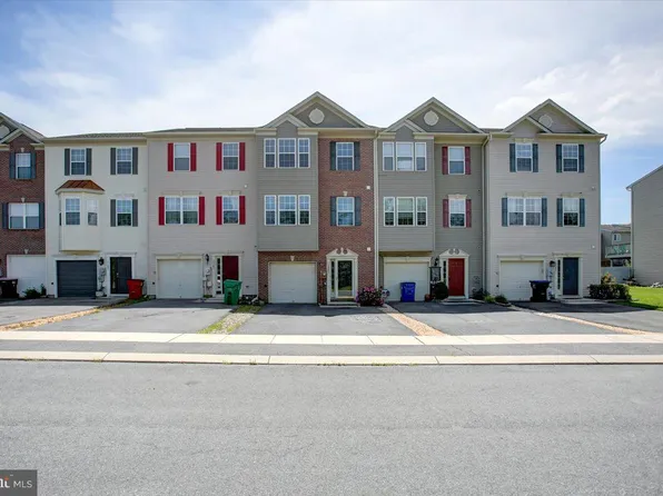 3385 Cornerstone Ct, Chambersburg, PA 17201