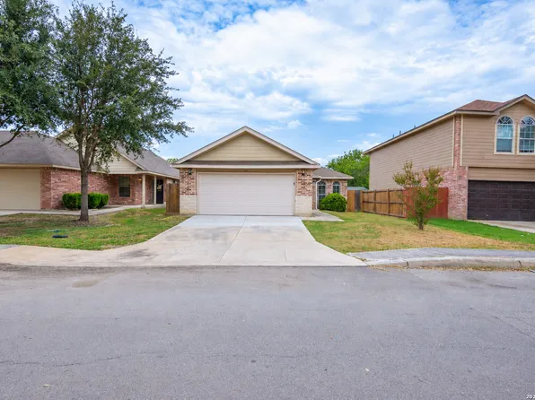 6911 Heathers Way, San Antonio, TX 78227