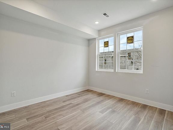 2nd image of 614 N Union St #B