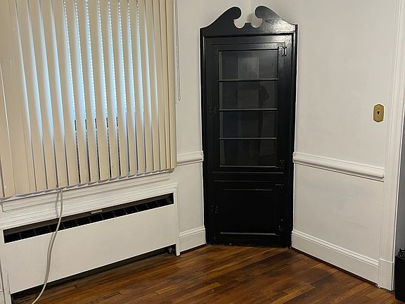 3rd image of 2812 Groveland Ave