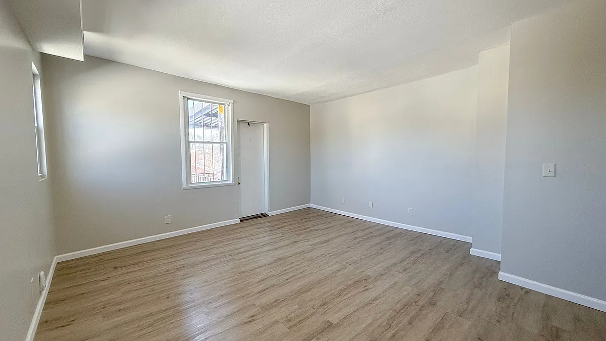 Building Photo - 116 Brook St / Mancora Apartments LLC