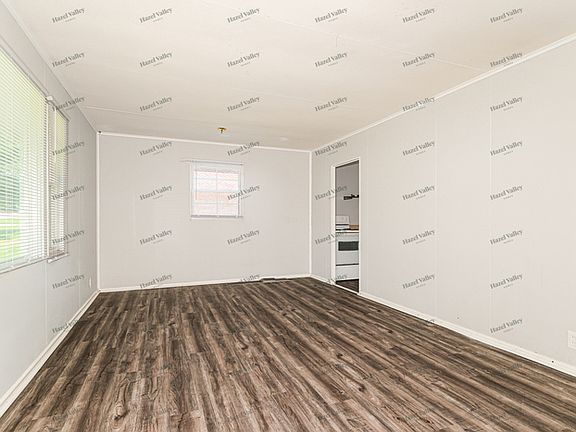 3rd image of 8942 Arvin Pl