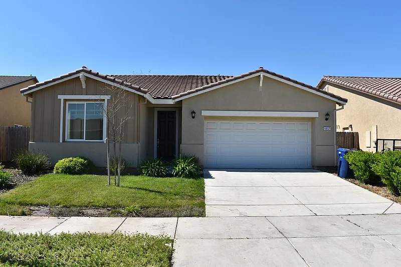 4457 Jennifer Way photo 1