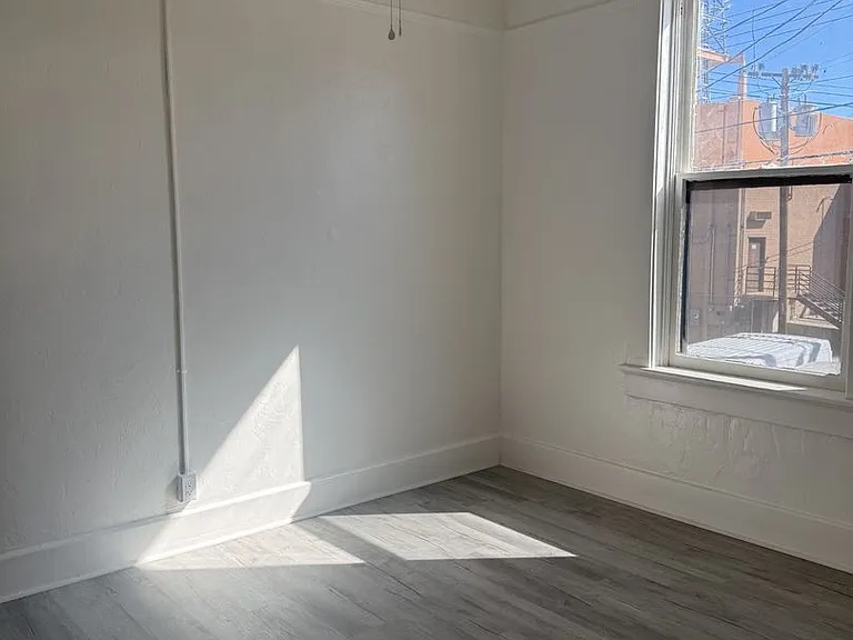 129 N Cortez St — Photo 19