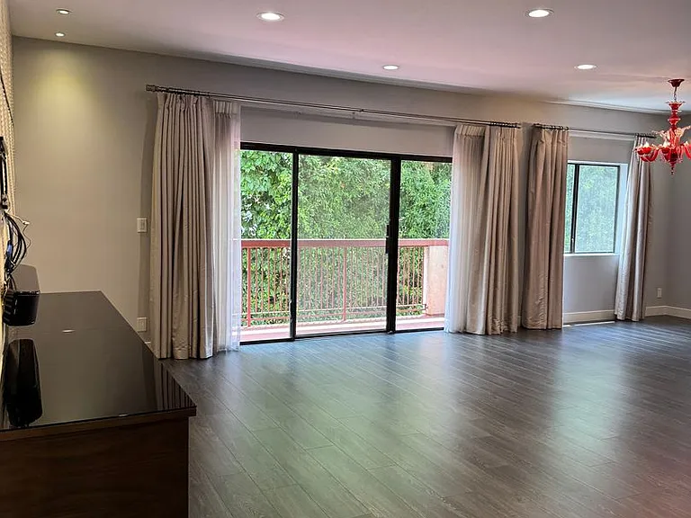12540 Burbank Blvd #103 — Photo 6
