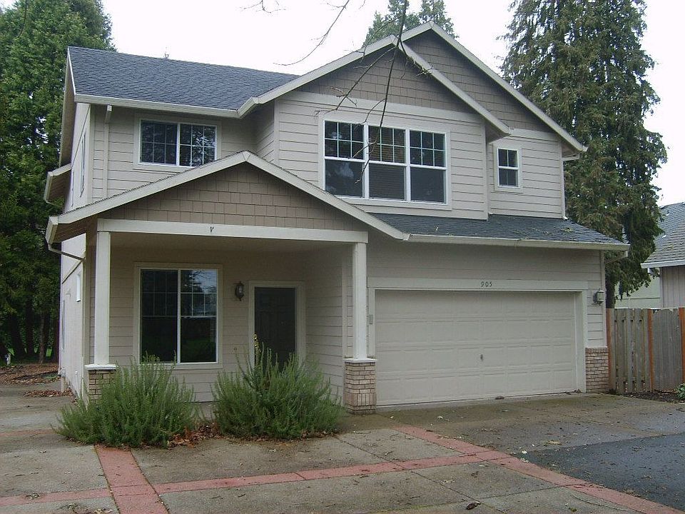 1st image of 905 NE 4th Ave