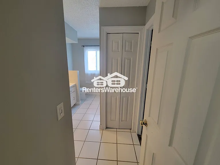1331 67th Ln N — Photo 20