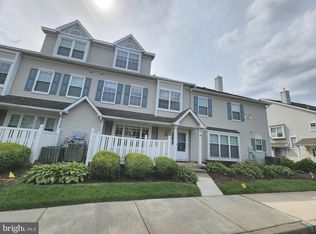 303 Oswego Ct, Mount Laurel, NJ 08054