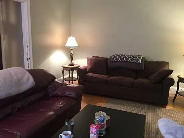 2 bed, 695 sqft, $2,195 — Photo 3