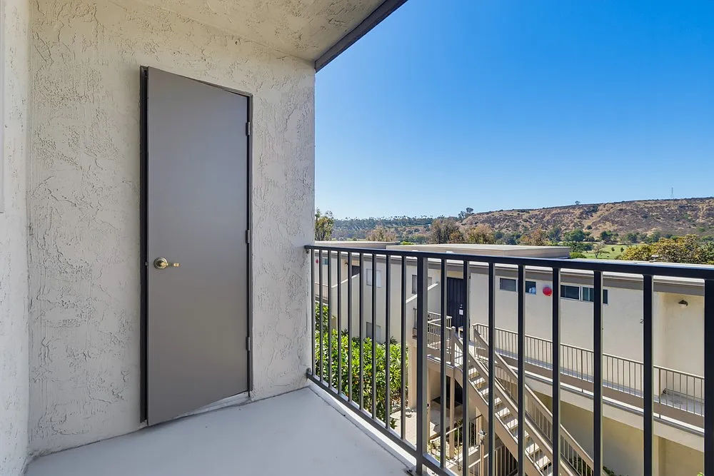 1 bed, 626 sqft, $2,050 — Photo 4