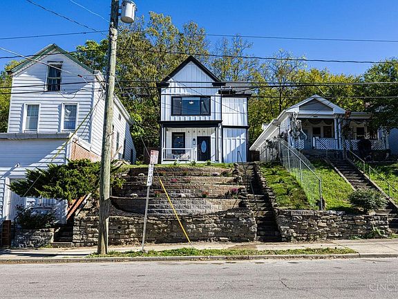 4th image of 4044 Eastern Ave