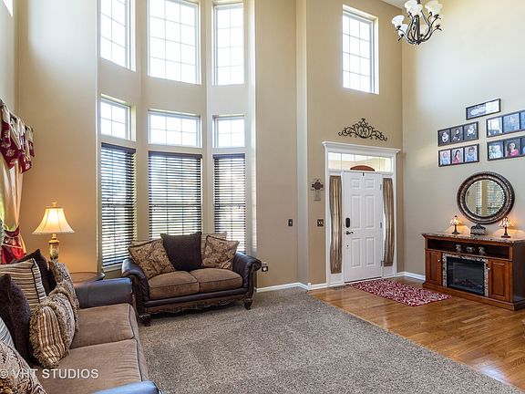 3rd image of 26325 W Whispering Woods Cir