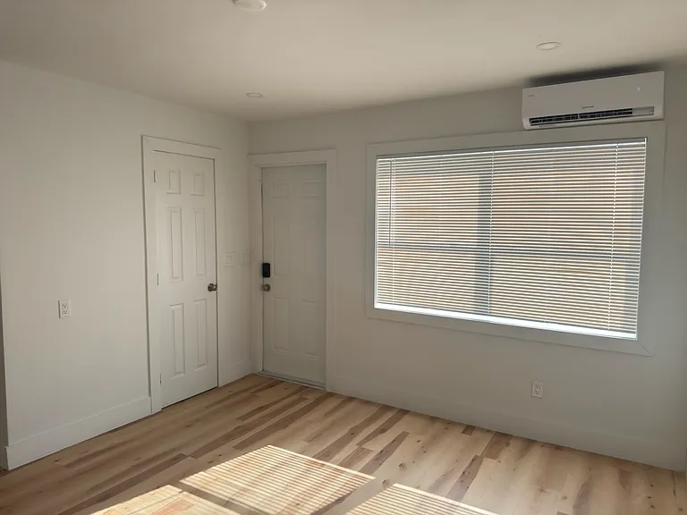 1838 McKinley St #2 — Photo 5