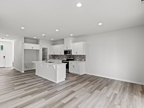 4th image of 7017 Quinn Ct SE