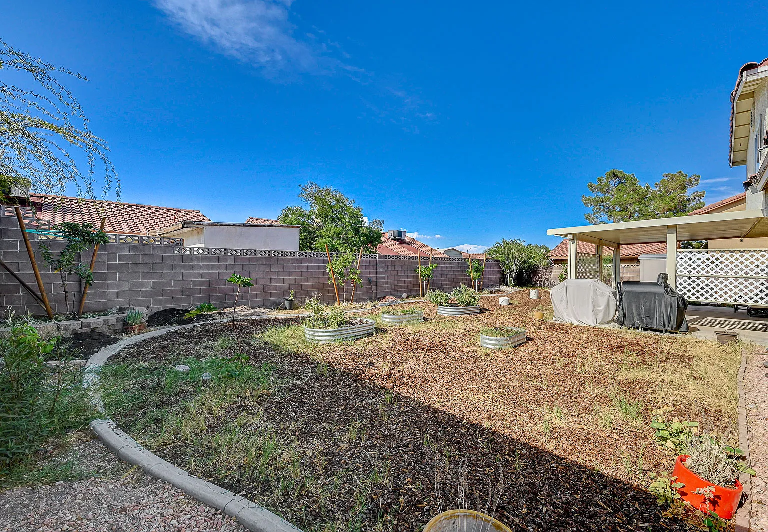 8412 Vibrant Dr — Photo 4