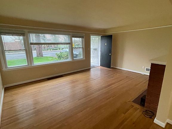 2nd image of 414 NW 44th St