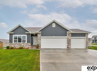 11376 S 169th St, Gretna, NE 68028