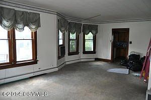5th image of 323 N 9th St
