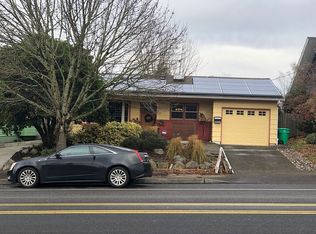 3233 E Burnside St, Portland, OR 97214