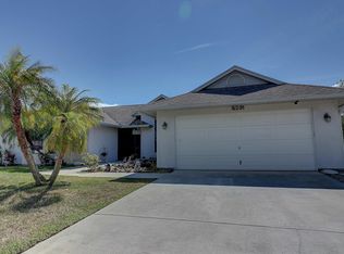 1986 SW Taurus Ln, Pt Saint Lucie, FL 34953