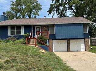 109 SE Rockwood St, Blue Springs, MO 64014