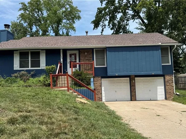 109 SE Rockwood St, Blue Springs, MO 64014