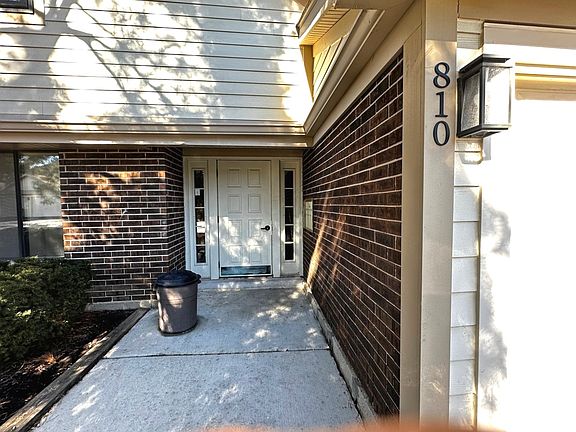 2nd image of 810 E Castle Ct APT 5