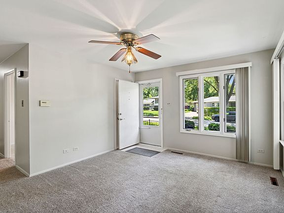 2nd image of 1924 Evergreen Ave