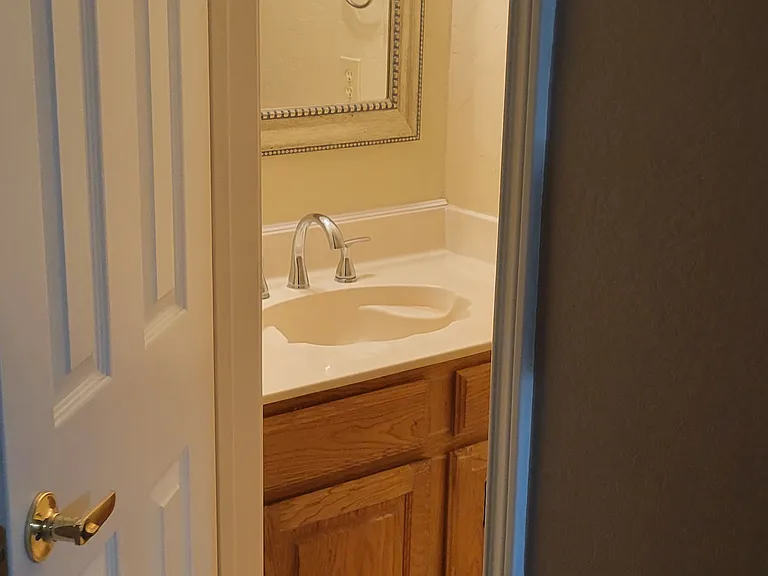 420 Kyle Dr — Photo 7