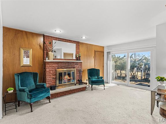 4th image of 1244 Hobson Dr